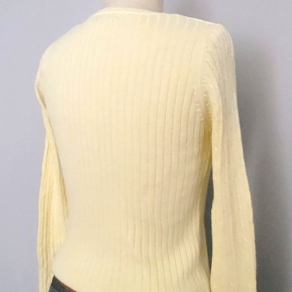 Zara Pullover Kit. - Picture 2 of 7